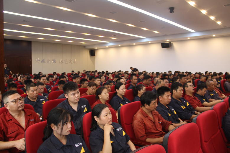 公司召開(kāi)2020年 上半年總結(jié)暨安全隱患大排查、整改大會(huì)6.jpg