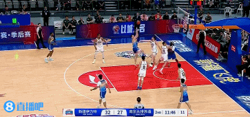 金年会价值所在！哈雷尔一抢二拿到前场篮板 暴起补篮打成2+1！
